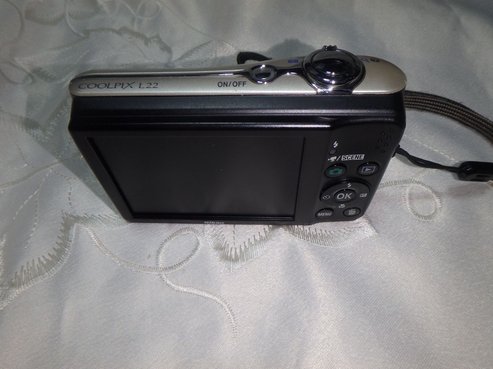 Nikon Compact Digital Camera L22 Coolpix