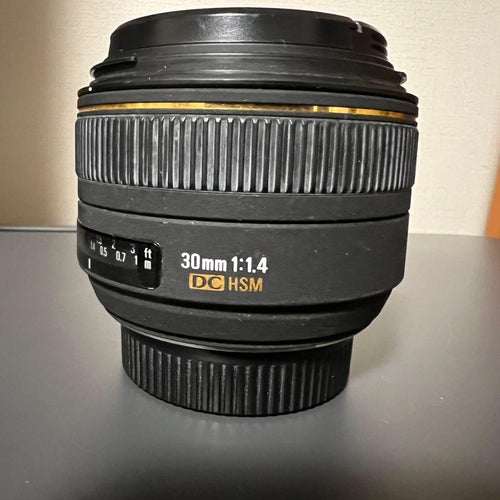 Sigma Lens (Single Focus) F1.4 Dc Hsm