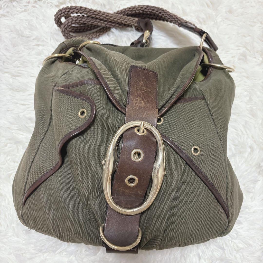 Yves Saint Laurent Shoulder Bags