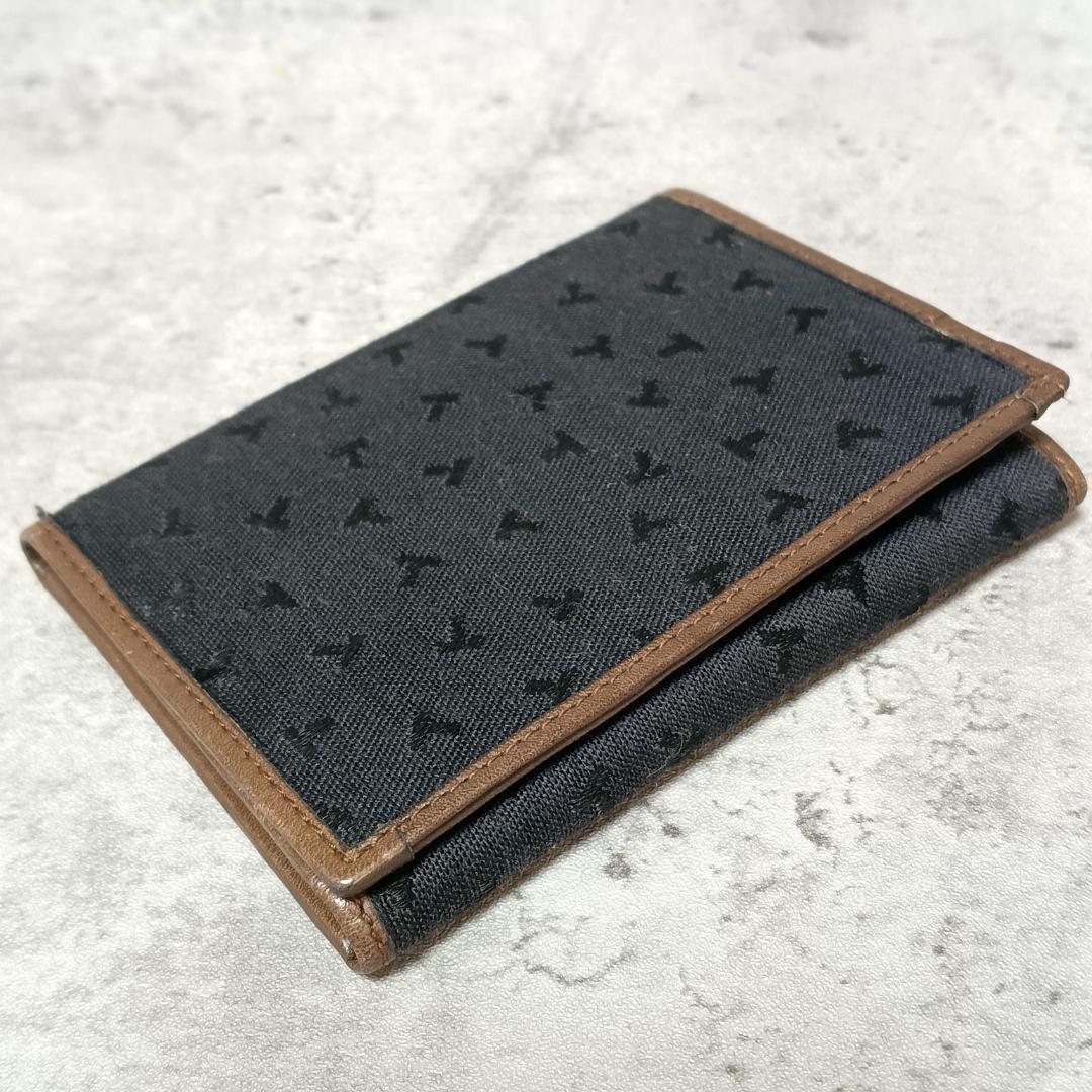 Card Cases T