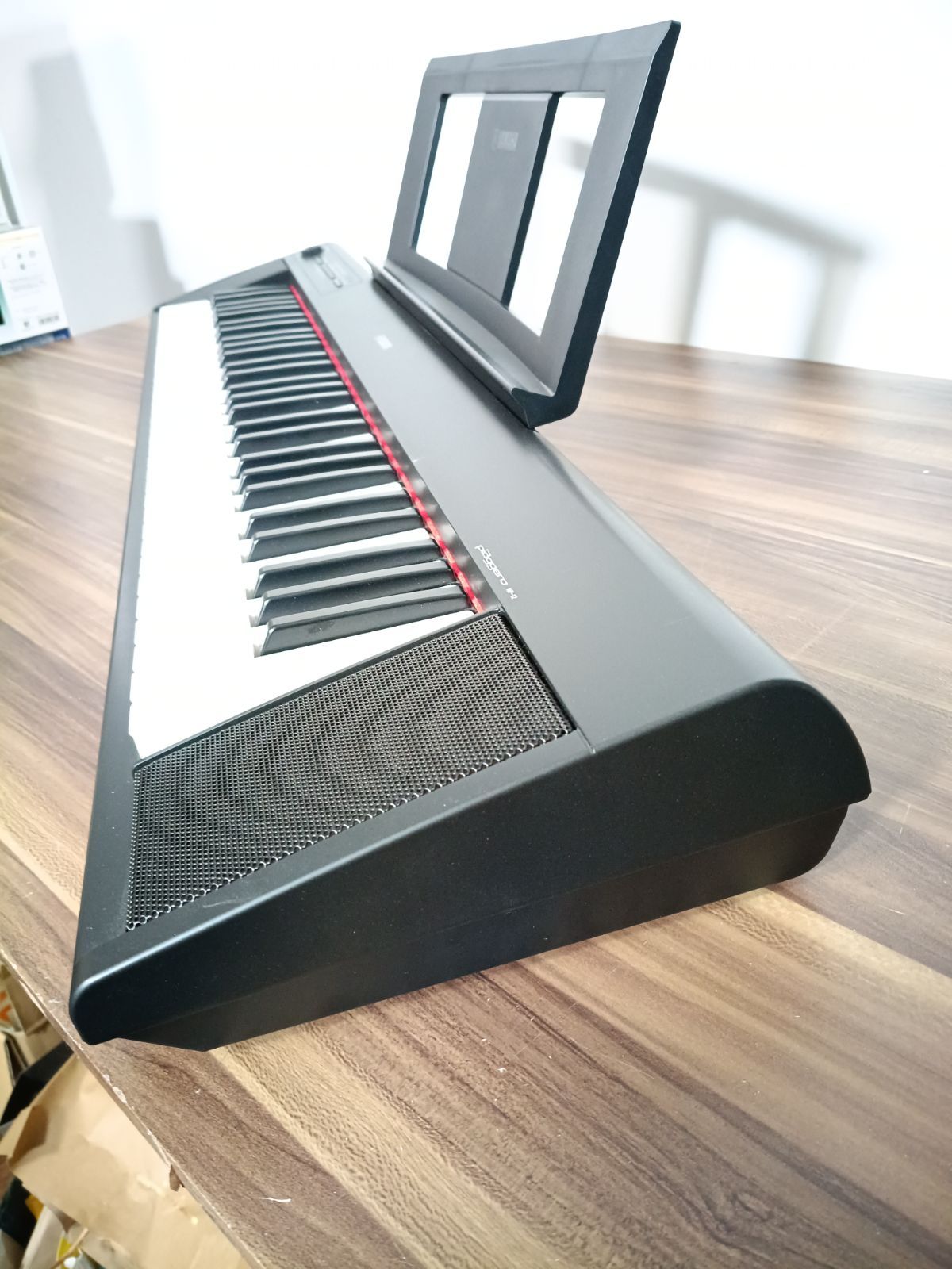Yamaha Keyboard Electronic Piano Piaggero Np-12B
