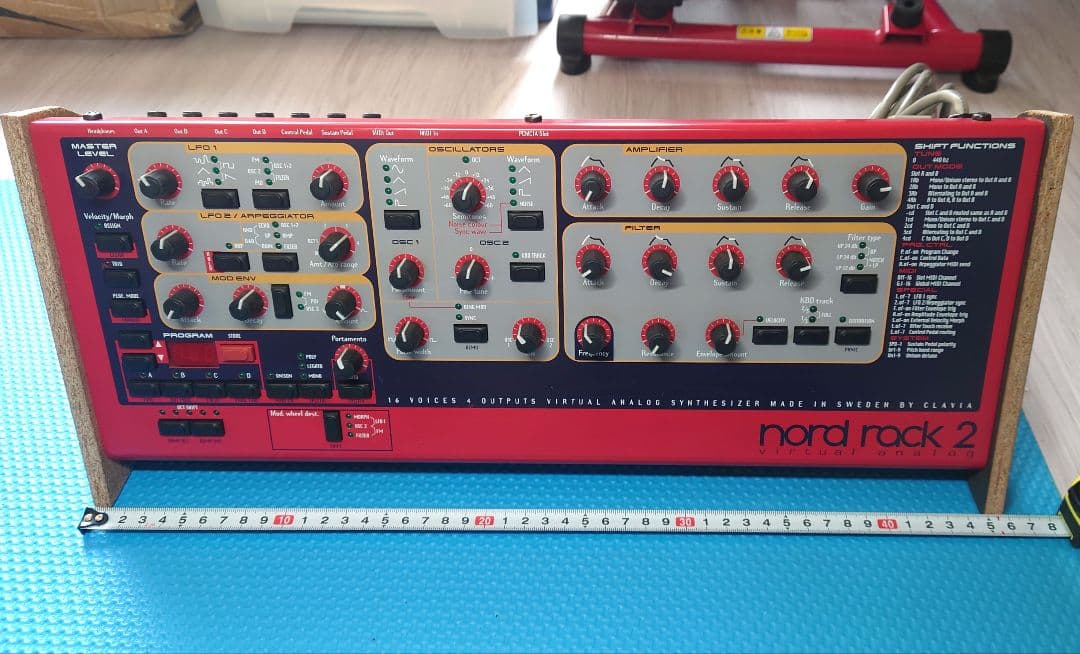 Analog Synthesizer Clavia Nord Rack 2