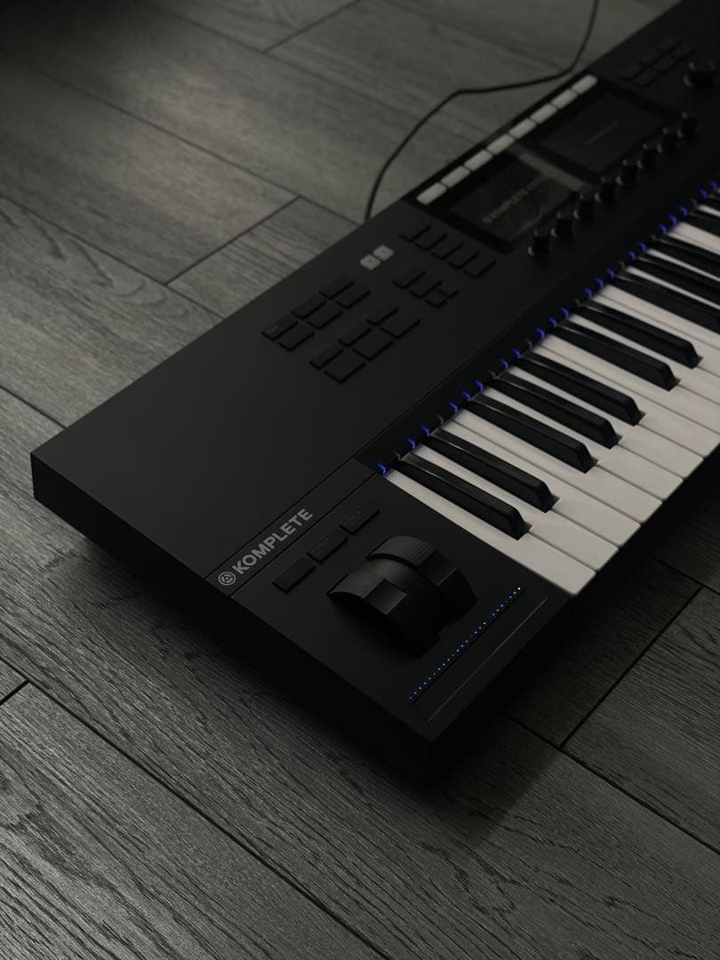 Midi Keyboard Pad Kompletekontrol S49 Mk2