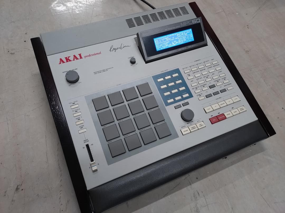Akai Professional Sampler Mpc60 Mk1 Eu