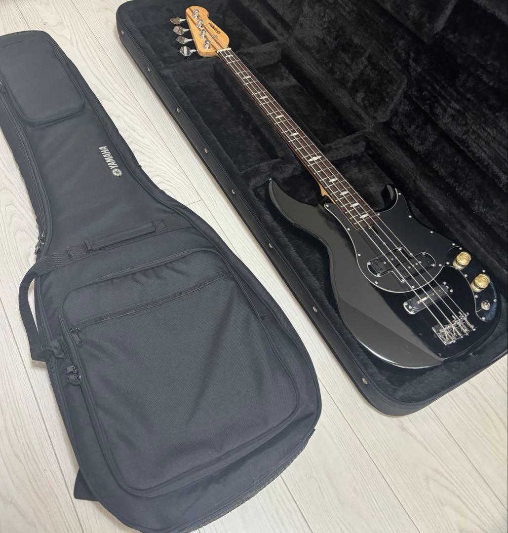 Electric Basses Yamaha Bb424X