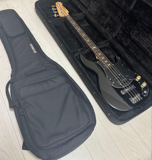 Electric Basses Yamaha Bb424X
