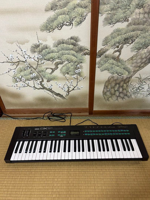 Yamaha Analog Synthesizer Dx21