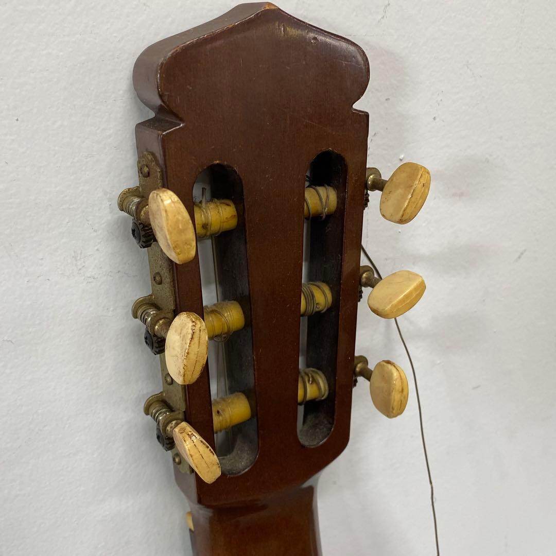 Yamaha Classical Guitars G-60 B615