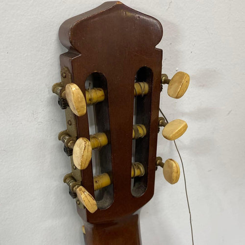 Yamaha Classical Guitars G-60 B615