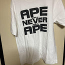 Een badende aap T-shirts