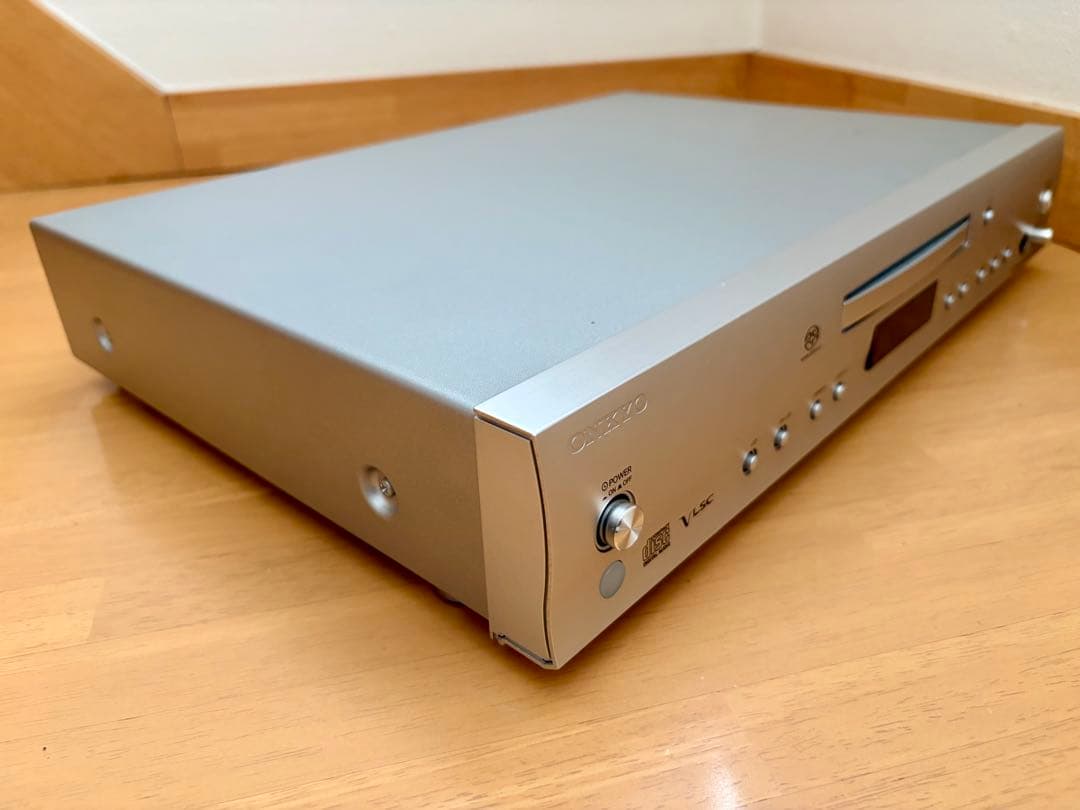 Onkyo Cd Sacd Player C-S5Vl