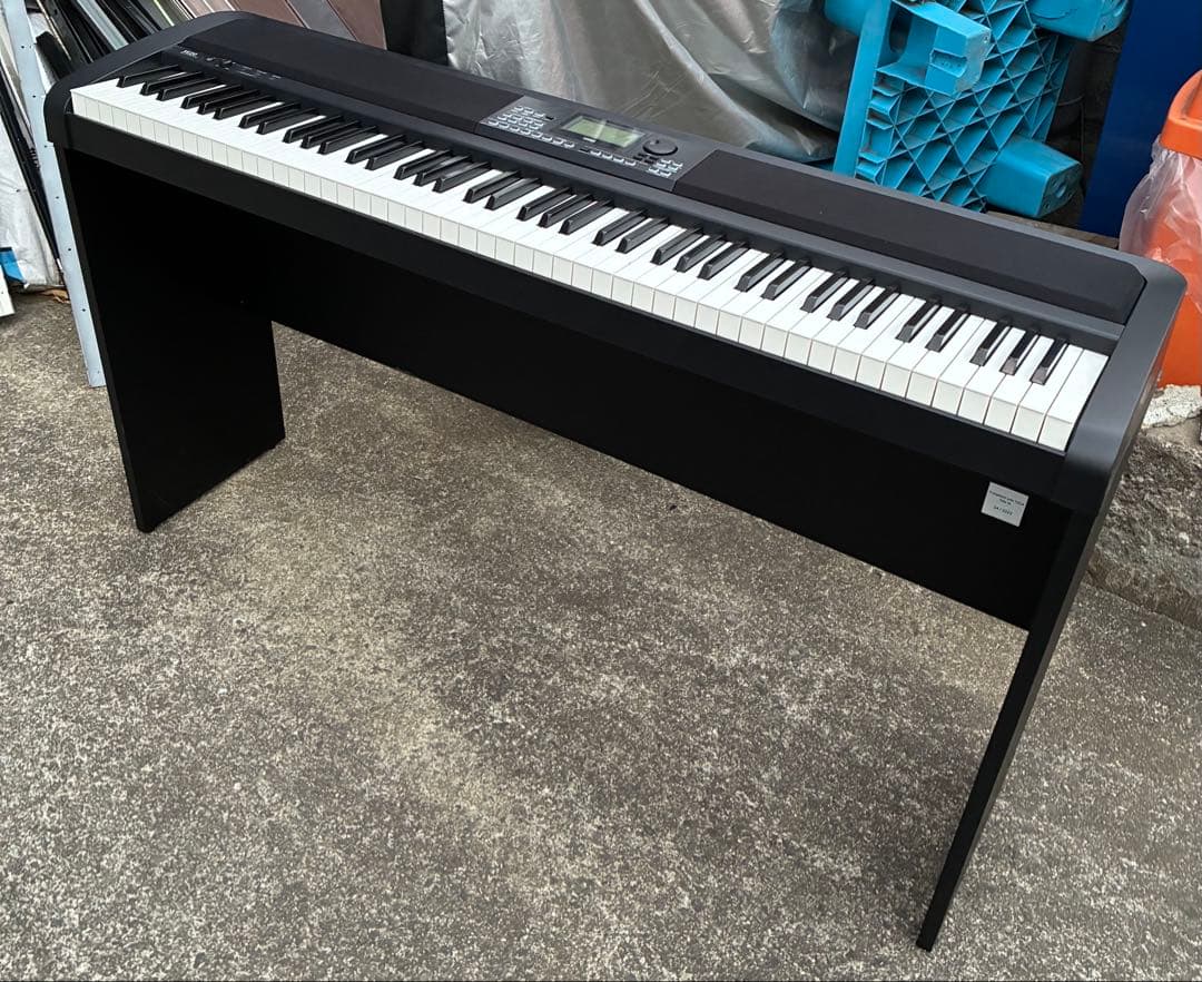 Keyboards Digital Pianos