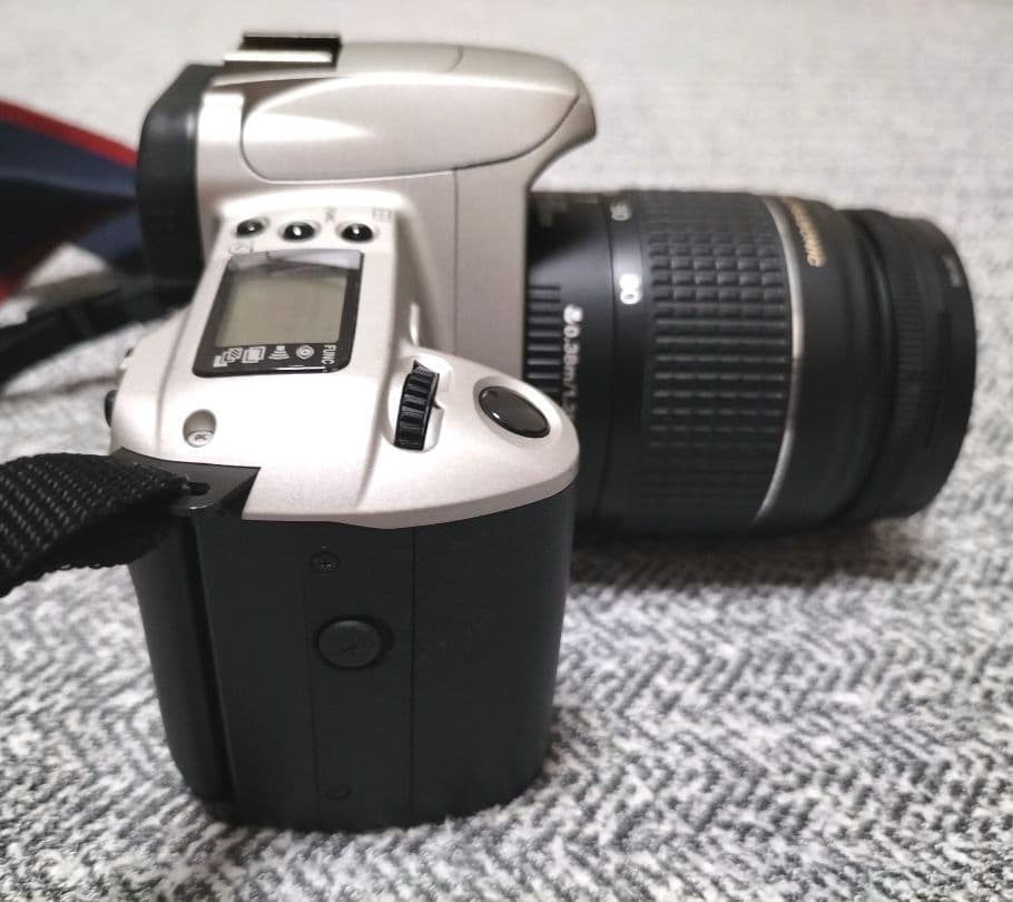 Canon Slr Cameras (Film) Eos Kiss