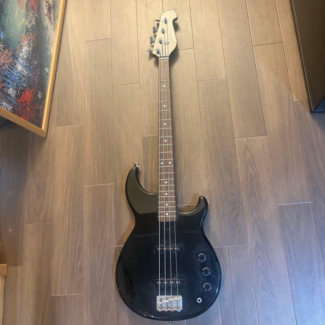 Yamaha Electric Basses Bb 4