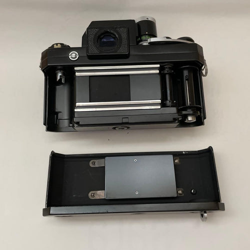 Nikon Slr Camera (Film) F