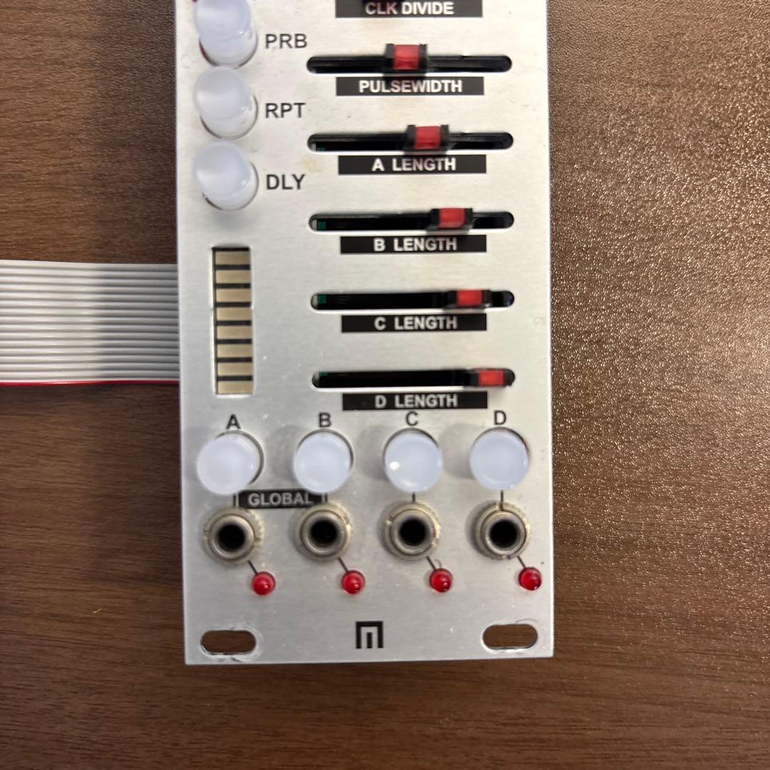 Modular Synthesizers Malekko Varigate 4