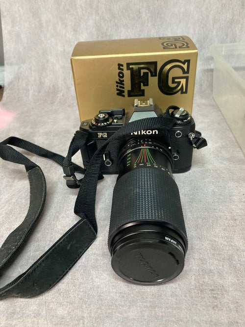 Nikon Slr Camera (Film) Fg 35-70Mm