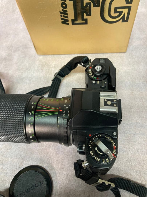 Nikon Slr Camera (Film) Fg 35-70Mm