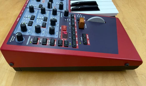 Clavia Analog Synthesizers Nord Lead 2X 49