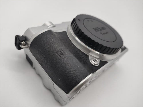 Mirrorless Interchangeable Lens Cameras Nikon 1 J5