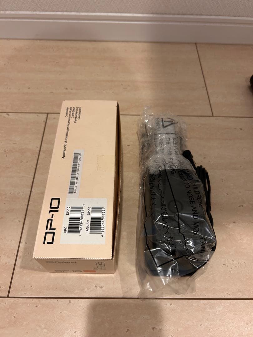 Other Roland Juno- Ds 7 17