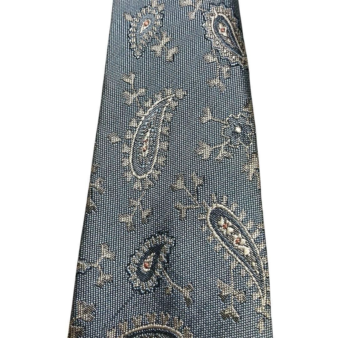Yves Saint Laurent Ties 100