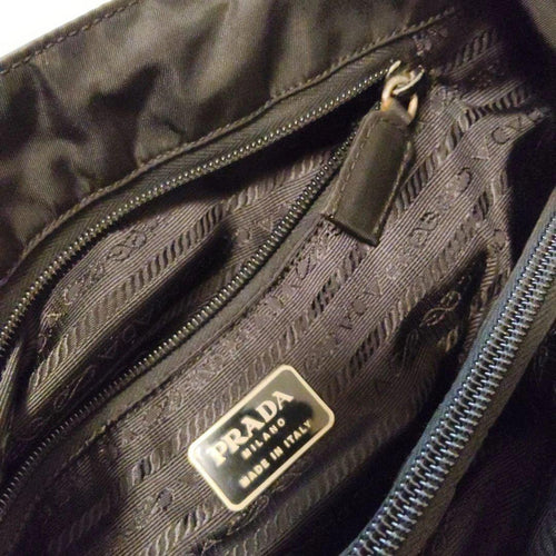 Prada Handbags 150 Mz7