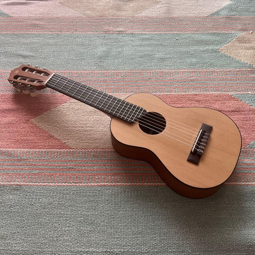 Yamaha Ukuleles Guitalele Gl1