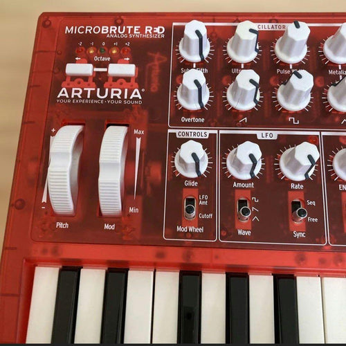 Analog Synthesizers Arturia Microbrute Red