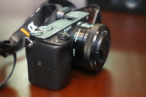 Sony Mirrorless Interchangeable Lips 6400 +30Mm F1.4 Dc Dn