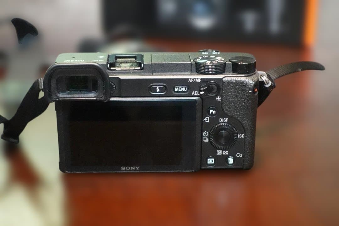 Sony Mirrorless Interchangeable Lips 6400 +30Mm F1.4 Dc Dn