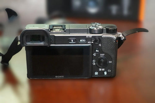 Sony Mirrorless Interchangeable Lips 6400 +30Mm F1.4 Dc Dn