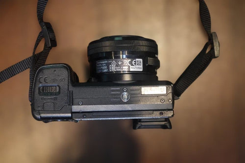 Sony Mirrorless Interchangeable Lips 6400 +30Mm F1.4 Dc Dn