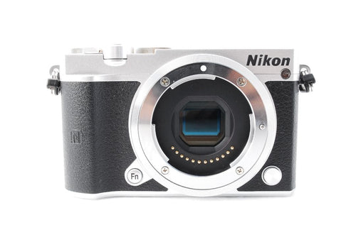 Nikon Mirrorless Interchangeable Lens Cameras Nikon1 J5 Wi-Fi Ok