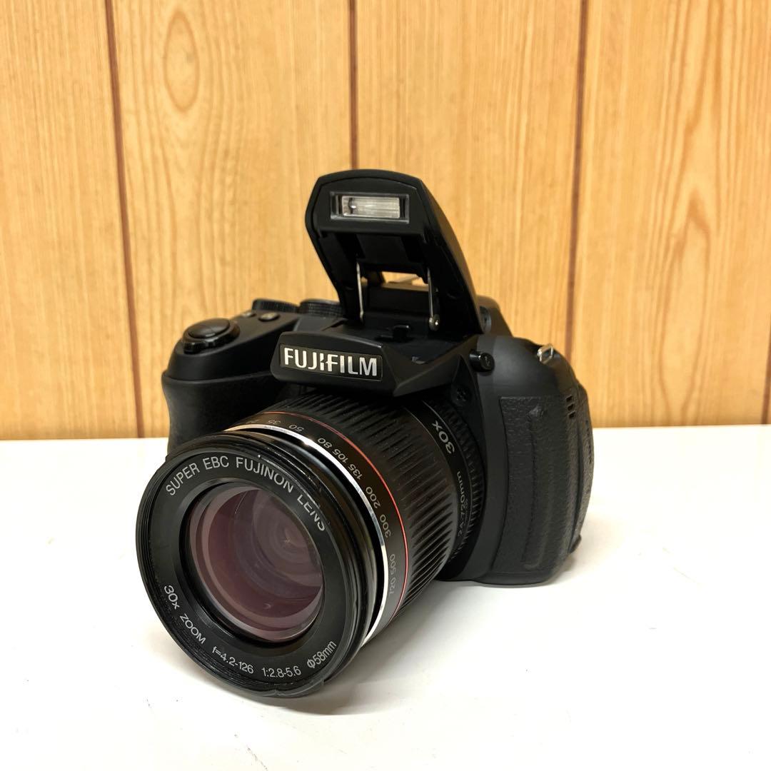 Fujifilm Compact Digital Camera Esv048 Fine Pix Hs20Exr