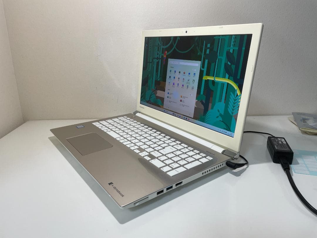 Toshiba Windows Notebook Body 7 Dynabookt85/Cg I7-7500U Ssd480G M8G