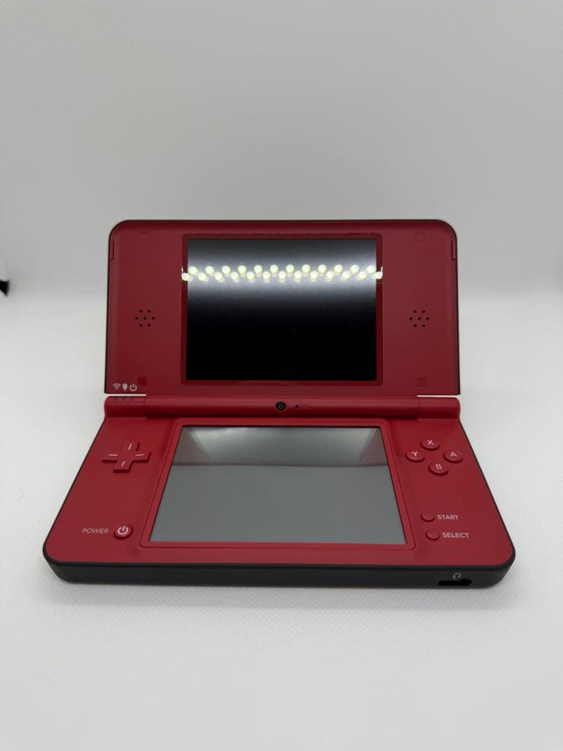 Nintendo Ds Consoles (Dsi) M-31 Ll 25