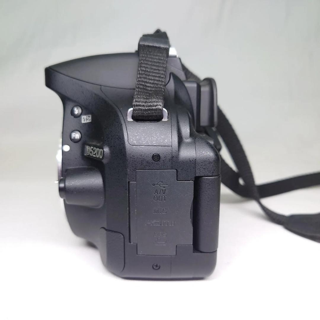 Nikon Digital Slr D5200 Camera 18-55Mm