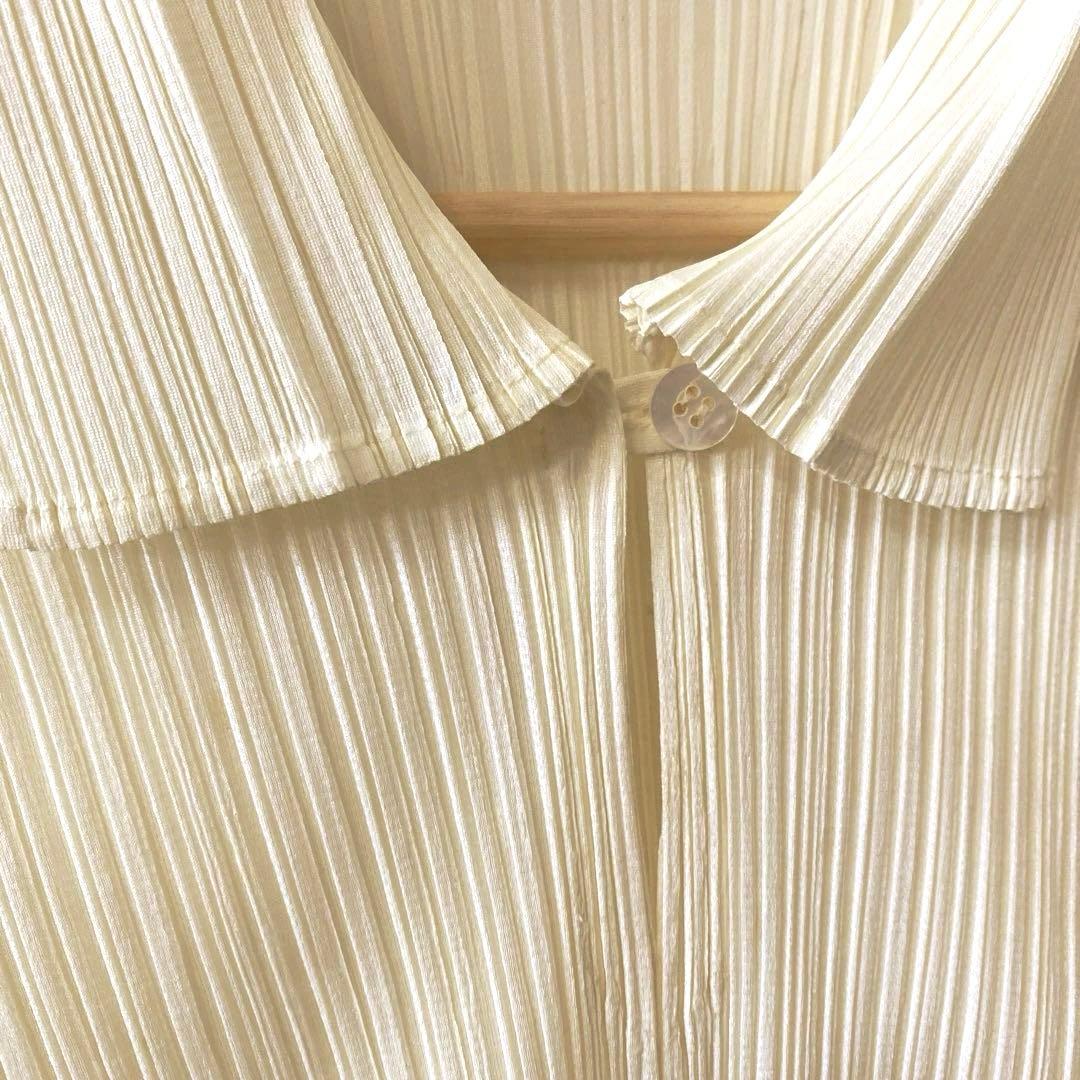 Issey Miyake Sleeveless