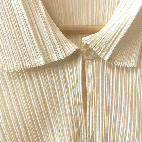 Issey Miyake Sleeveless