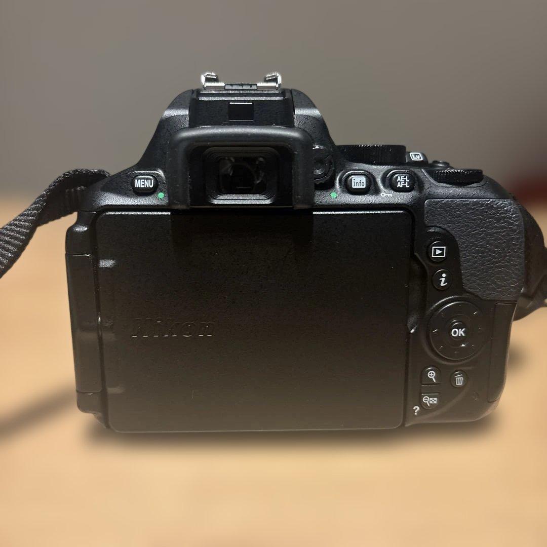 Nikon Slr Camera (Film) D5600