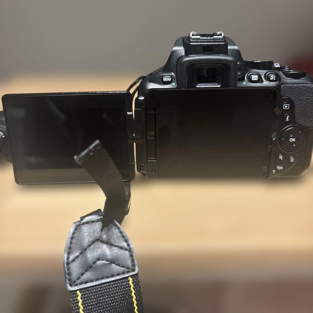 Nikon Slr Camera (Film) D5600