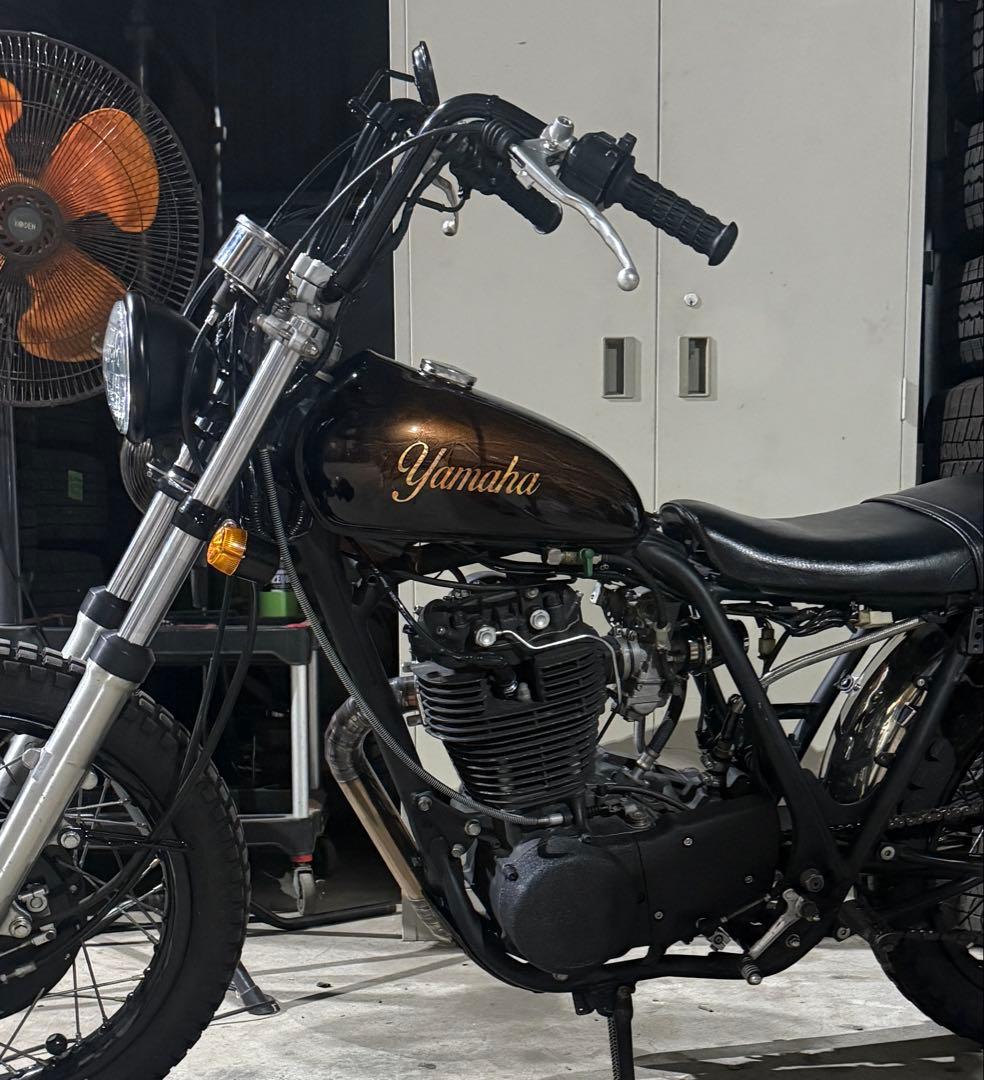 Yamaha Tanks Sr400