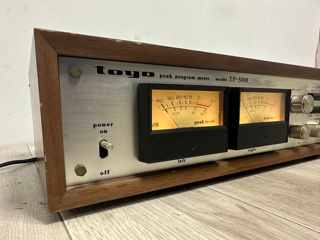 Speakers Toyo Tp-5000 Peak Program Meter