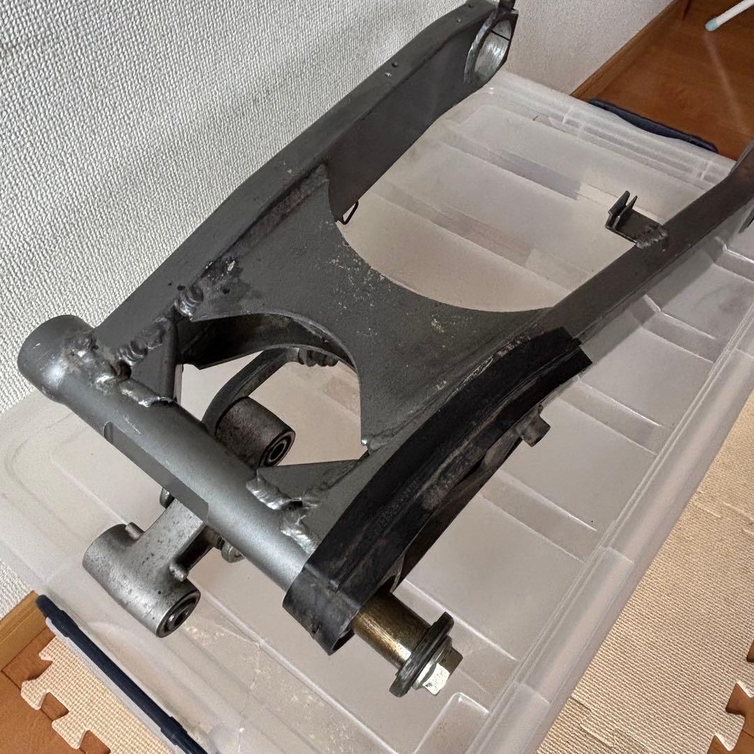 Kawasaki Swing Arms Zzr1100C