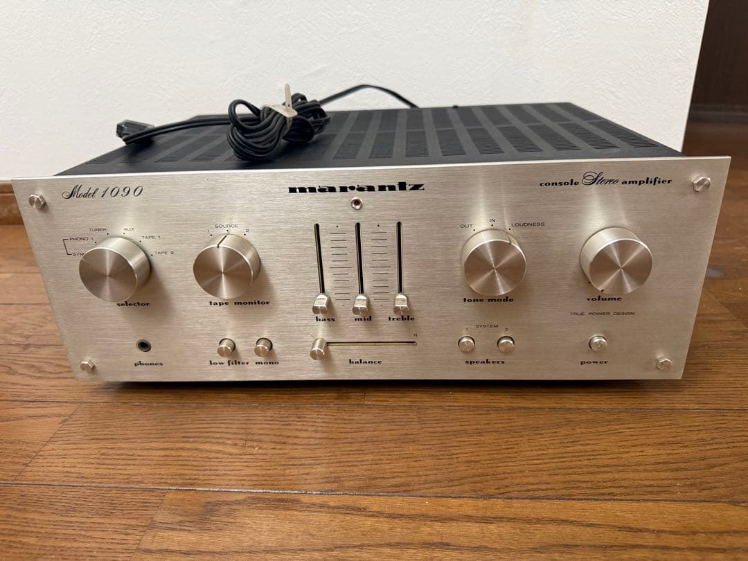 Marantz Integrated Amplifiers Model 1090