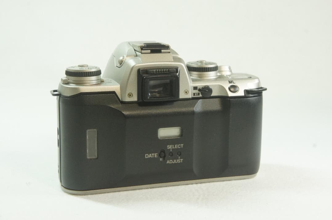 Pentax Slr Camera (Film) Mz-3 F-640