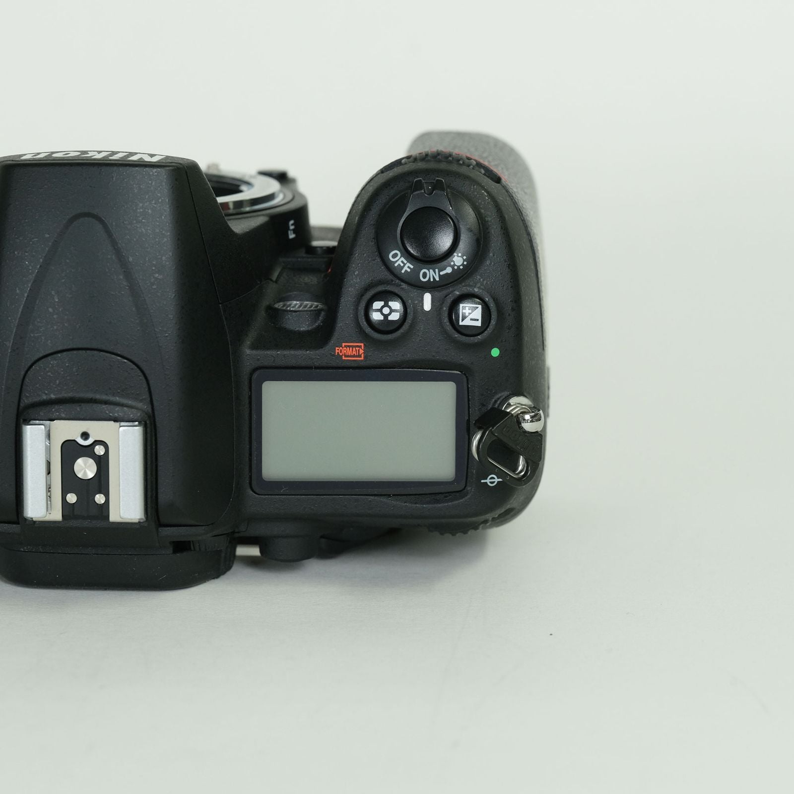 Nikon Digital Slr 8,935 2 D7000 F