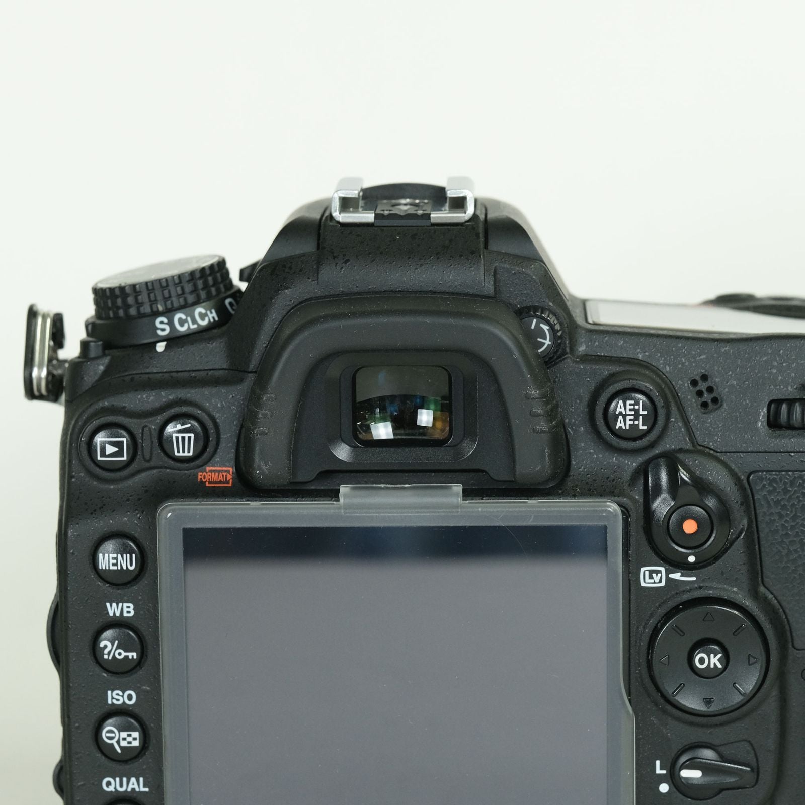 Nikon Digital Slr 8,935 2 D7000 F