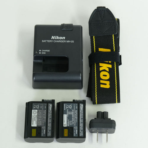 Nikon Digital Slr 8,935 2 D7000 F